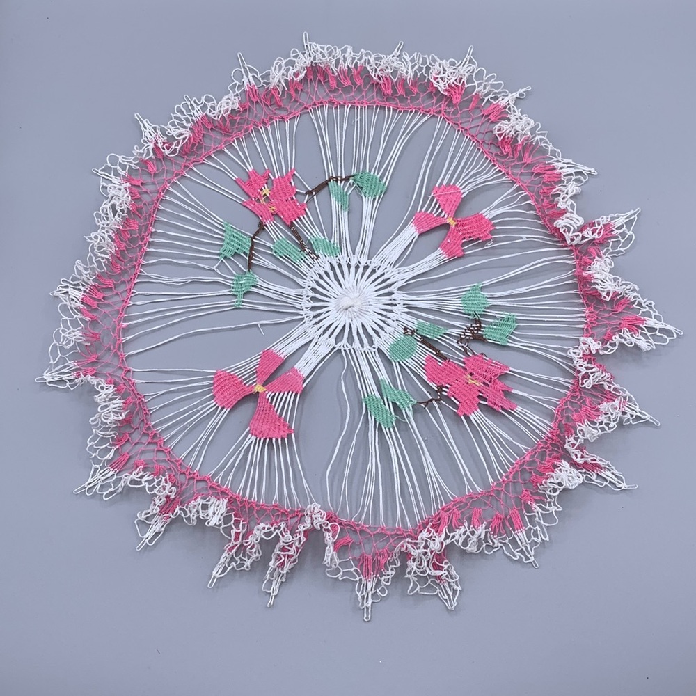 Vintage Round Ruffled Starched Pink Butterfly Flowers Green White Doily